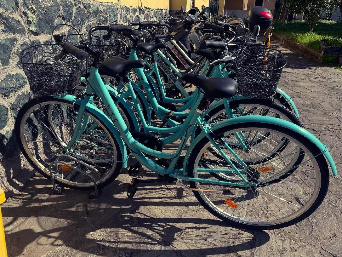 Host In Levanto - Maestrale Con Biciclette Exterior photo